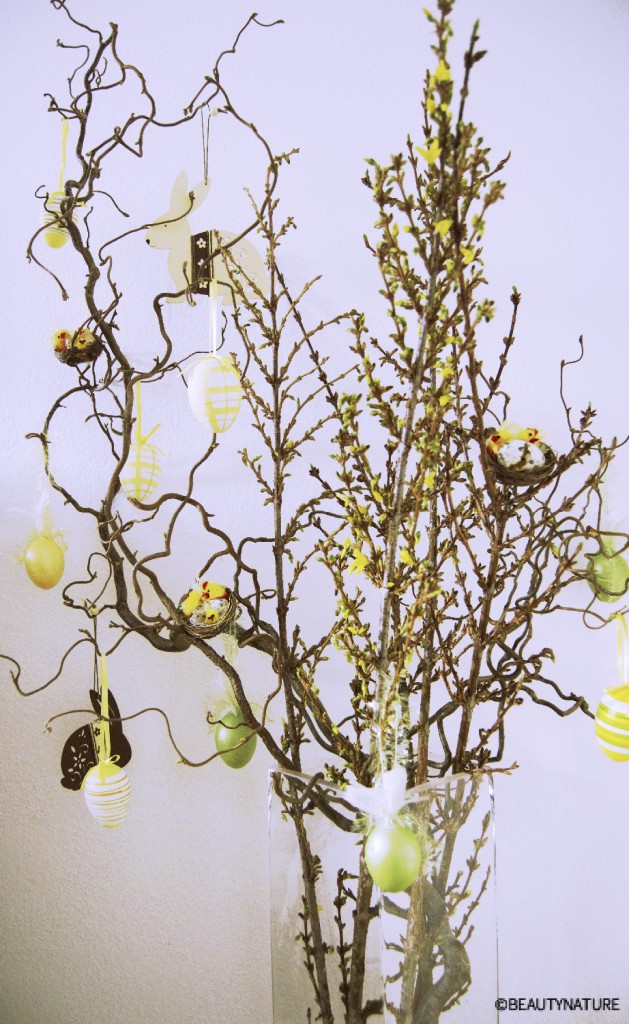 Osterbaum St&uuml;ck-min