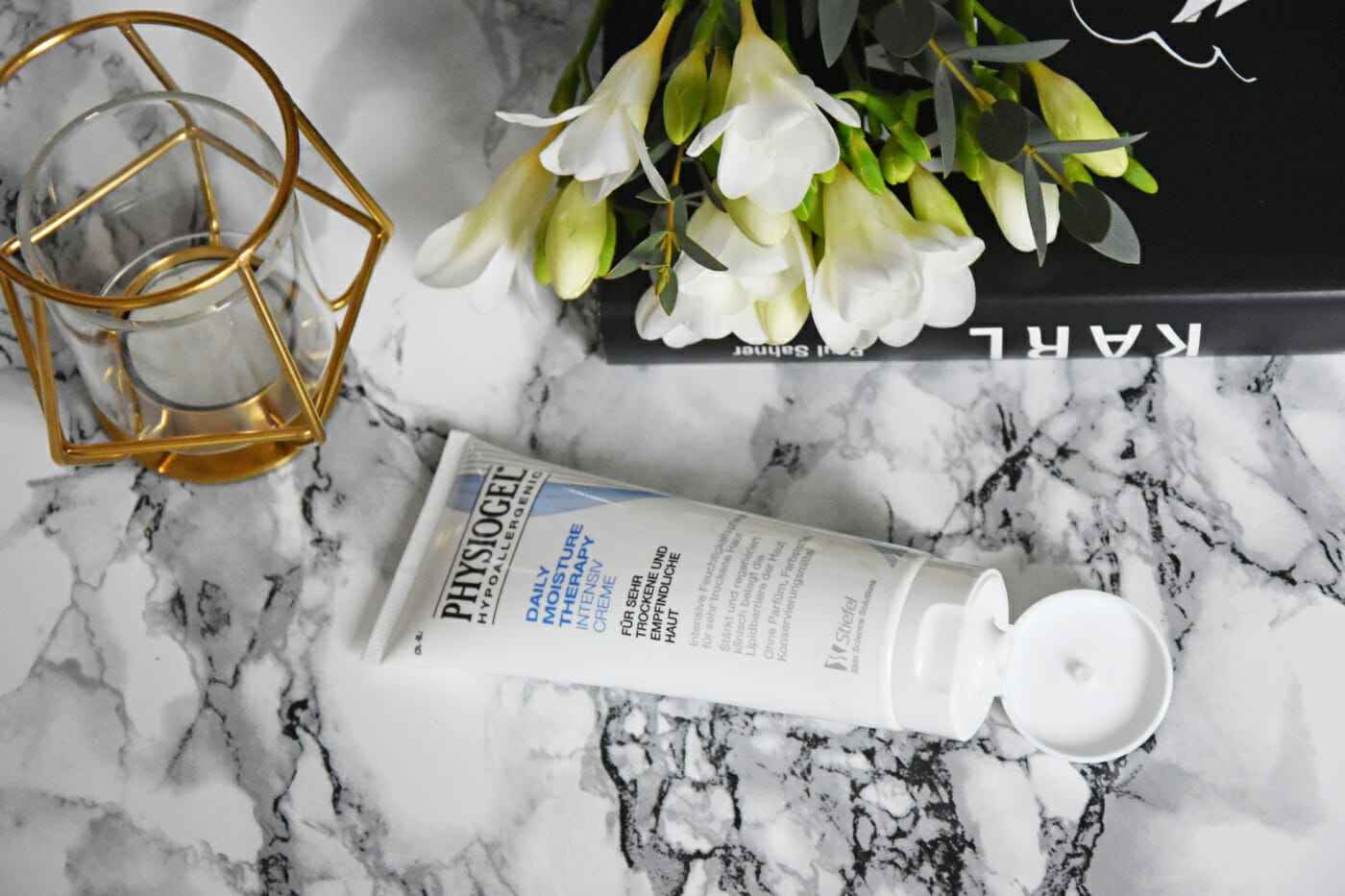 physiogel daily moisture therapy