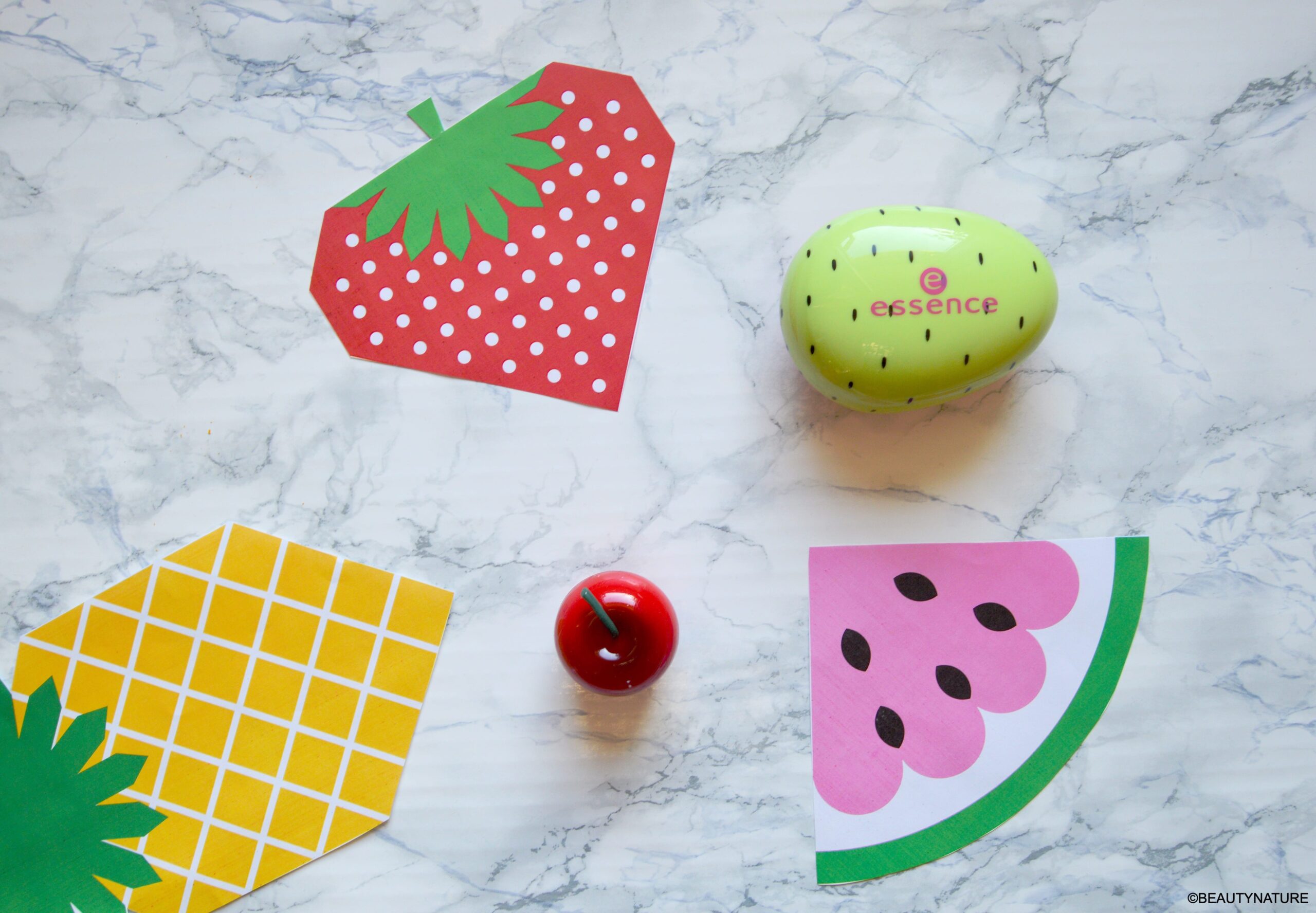 Review: essence juice it! Lip Smoothie und Detangle Brush