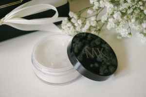 Mary Kay translucent loose powder
